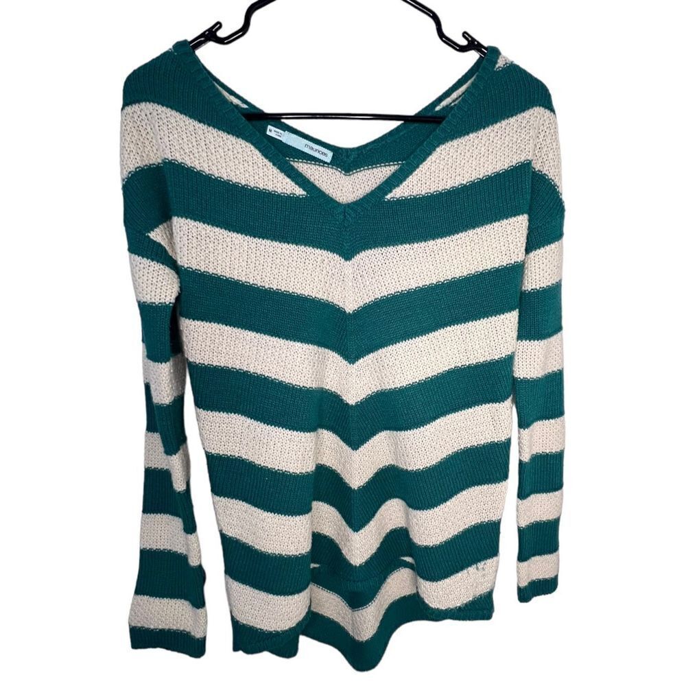 Maurice’s Blue and Cream Chevron Striped Knit V-Neck Sweater